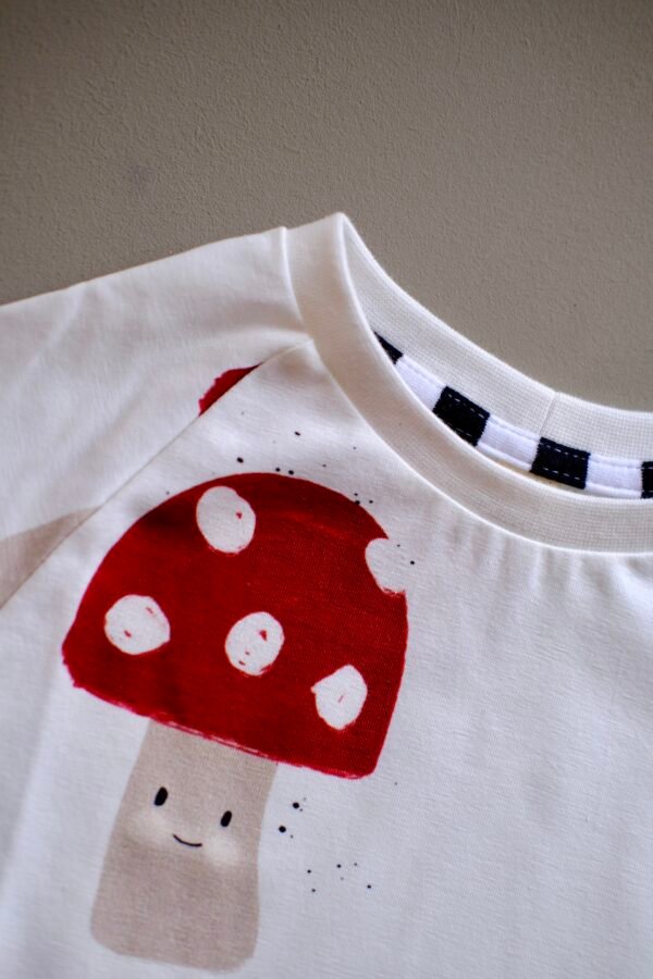 Langarmshirt Happy Mushrooms – Bild 2